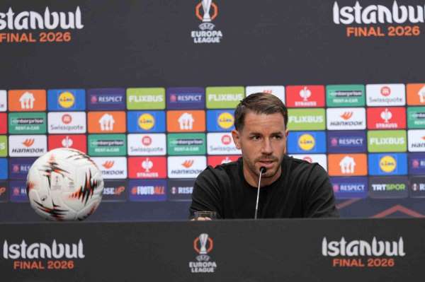 Christian Günter: 'Günün sonuna kupayı kaldırmak istiyoruz'