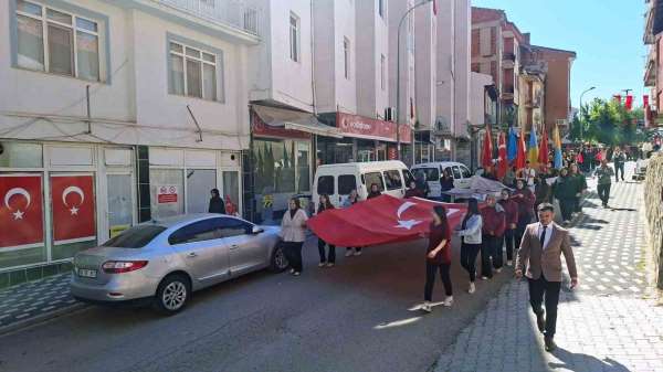 Hisarcık'ta Gençlik Yürüyüşü düzenlendi