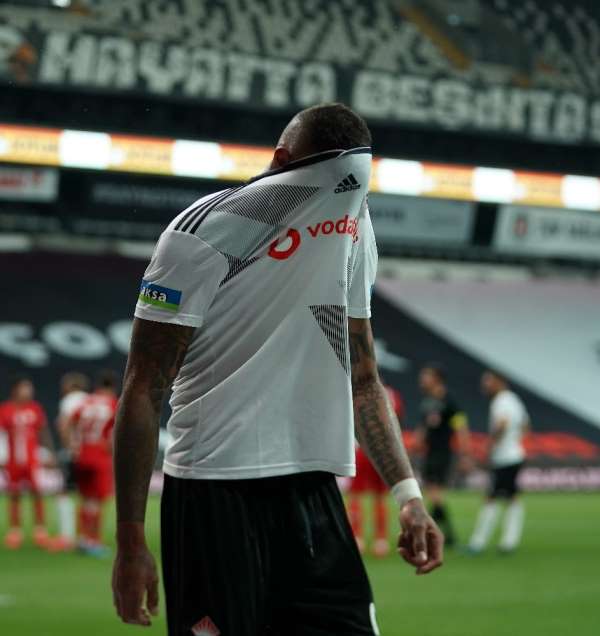 Beşiktaş'ta Boateng, Denizlispor kadrosuna alınmadı! 