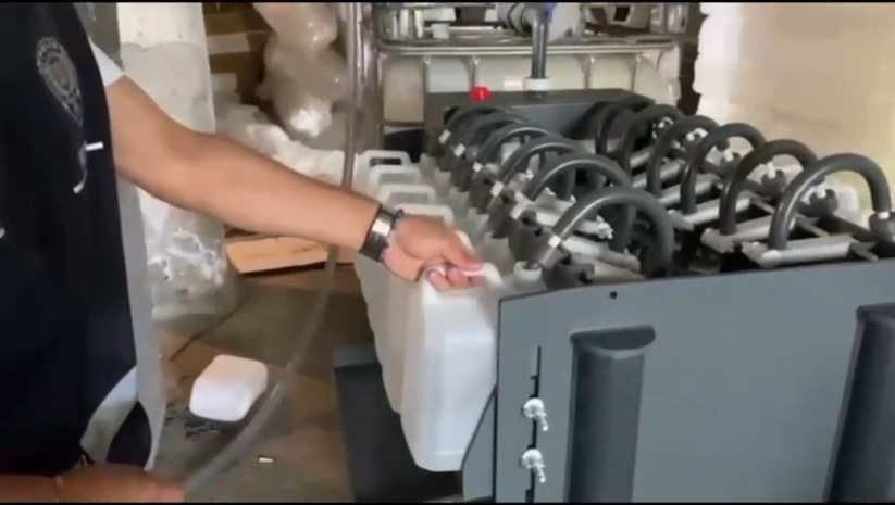 Samsun merkezli 8 ilde sahte alkol şebekesine operasyon: 4 ton etil ve metil alkol ele geçirildi