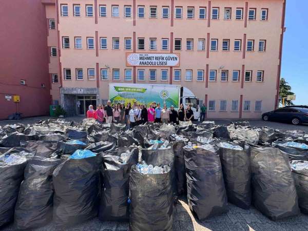 Ordu'da öğrenciler 67 bin pet şişeyi geri dönüşüme kazandırdı