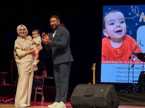 Sanatçı Üngür, Alpaslan bebek yararına konser verdi