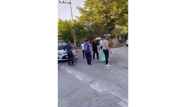 Trafik kazası sonrası bıçaklı kavga: 5 kişilik aile hastanelik oldu