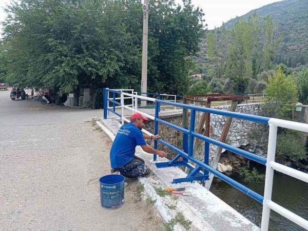 Bozdoğan Belediyesi'nden Kazandere'de korkuluk ve tel örgü çalışması