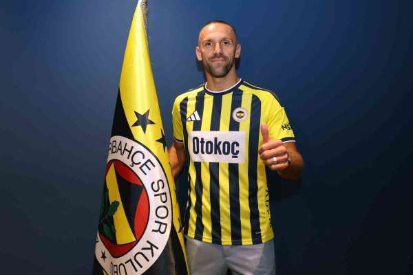Fenerbahçe, Vedat Muriqi ile 3 yıllık sözleşme imzaladı