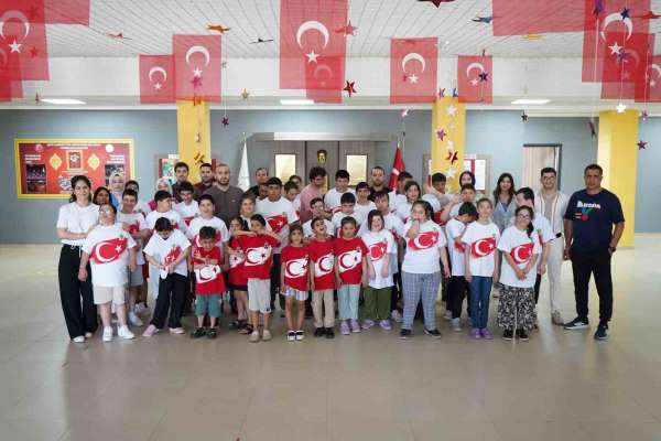 Spor festivali, özel ihtiyaçlı öğrencilerin yüzünü güldürdü