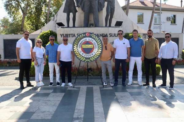 'Dünya Fenerbahçeliler Günü' nü kutladılar