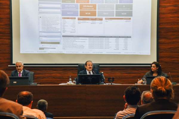 Vali Pehlivan: 'Mersin'de devam eden projelerin yatırım bedeli 98.5 milyar lira'