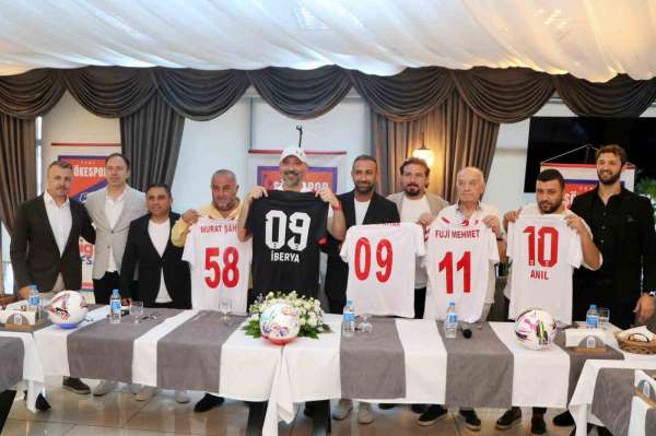 TFF 3. Lig'de yer alacak yeni Sökespor'un tanıtımı yapıldı