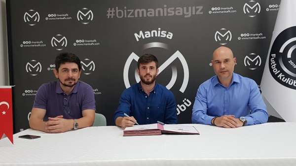 Manisa FK'da Mehmet Yılmaz'ın sözleşmesi 3 yıl daha uzatıldı 