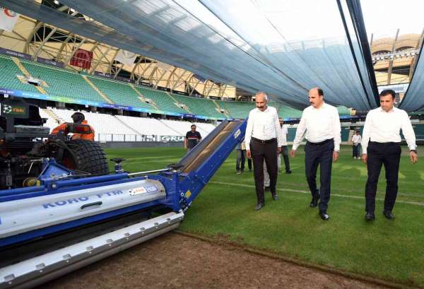 Başkan Altay Büyükşehir Stadyumu'nda hibrit çim çalışmalarının başladığını açıkladı