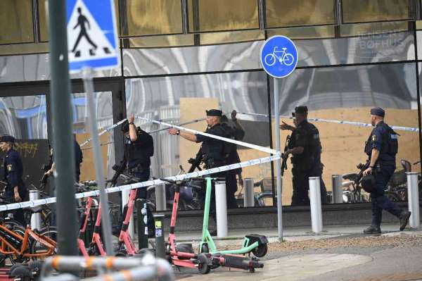 İsveç'te alışveriş merkezine silahlı saldırı: 1 ölü, 1 yaralı