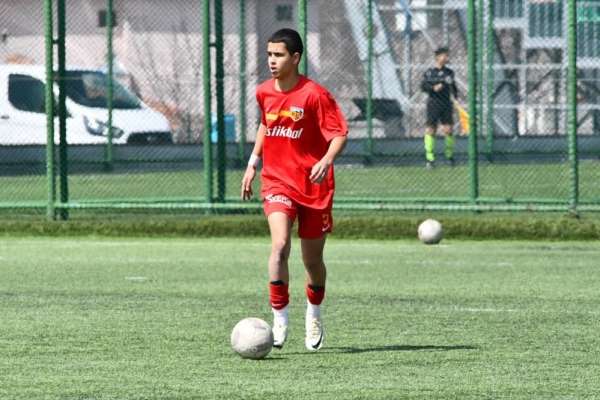 Aras Çelik'e U-15 milli takımından davet