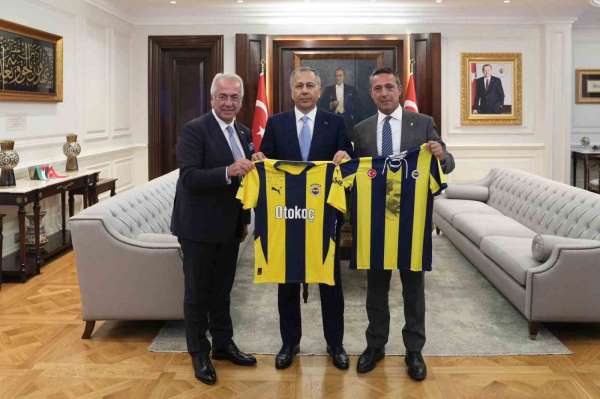 Bakan Yerlikaya, Fenerbahçe Spor Kulübü Başkanı Ali Koç'u kabul etti