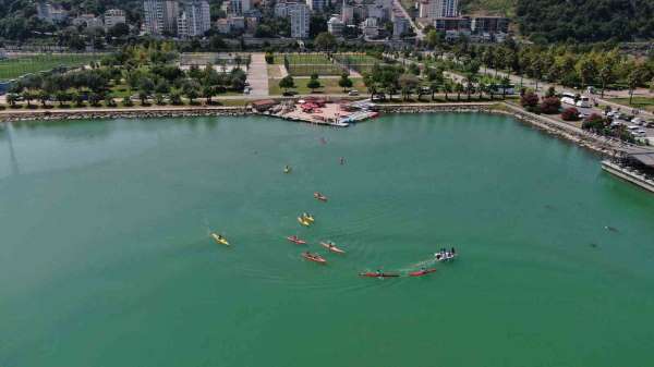 Samsun'da su sporu tutkunlarına ücretsiz 'kano' eğitimi