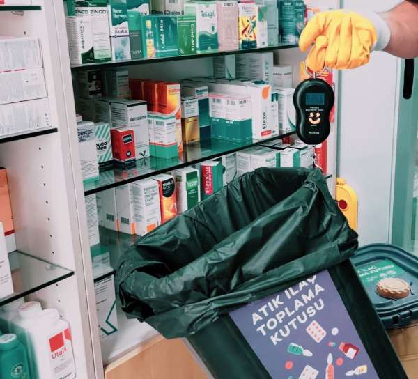 Beşiktaş'ta 'Dönüştür Kazan' uygulamasıyla katı atıklar doğadan uzaklaştırılıyor