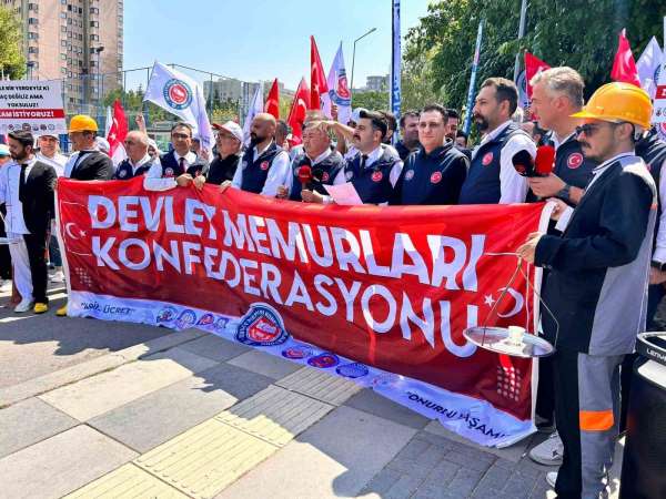 Devlet Memurları Konfederasyonu'dan Çalışma ve Sosyal Güvenlik Bakanlığı önünde 8. Dönem Toplu Sözleşme eylemi