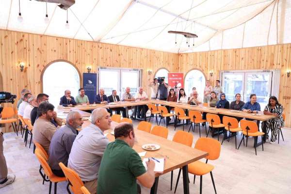 Düzce Üniversitesi Bilim Kafe ile bilimi toplumla buluşturmayı sürdürüyor