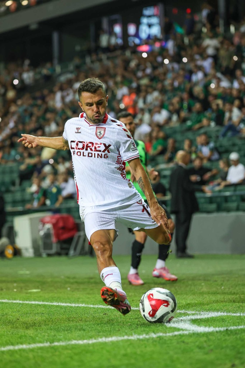 Emre ve Holse Atina'da Olacaklar Mı?