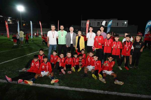 Geleceğin şehri Isparta'da geleceğin yıldızları sahne aldı