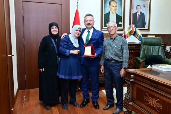 Şehit polis Aziz Oray'ın ailesi Vali Aksoy'u ziyaret etti