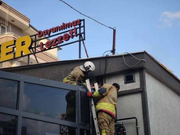 İskenderun'da dönercide çıkan yangın büyümeden kontrol altına alındı