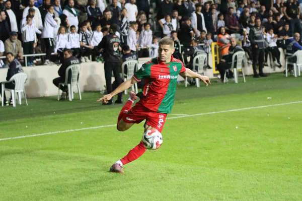 Karşıyaka'da Harun Kaya takımdan ayrıldı