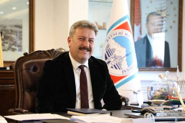 Başkan Palancıoğlu Kayserili sporcu Turgay Bayram'ı tebrik etti 