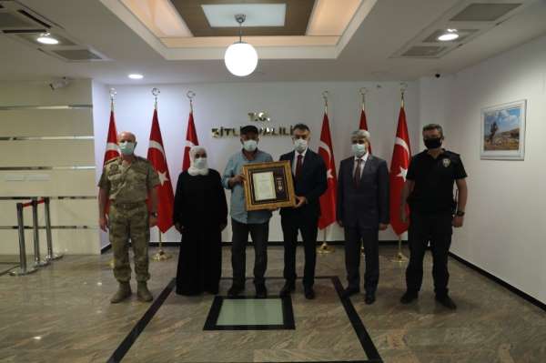 Bitlis'te şehit ailesine 'Devlet Övünç Madalyası' verildi 