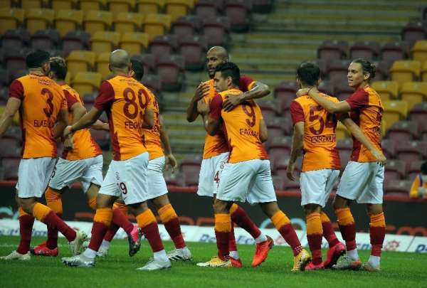 Galatasaray'da moraller yerinde 