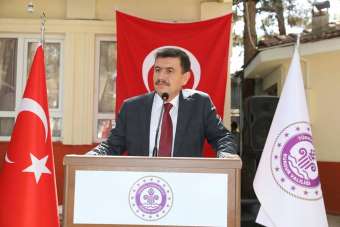 Burdur Valisi Arslantaş: 'Bu ülkenin tapusunu şehit ve gazilerimiz mühürlemiştir'