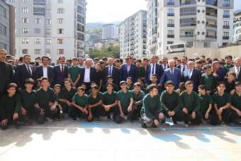 TOBB Başkanı Rifat Hisarcıklıoğlu Artvin'de okul açılışına katıldı