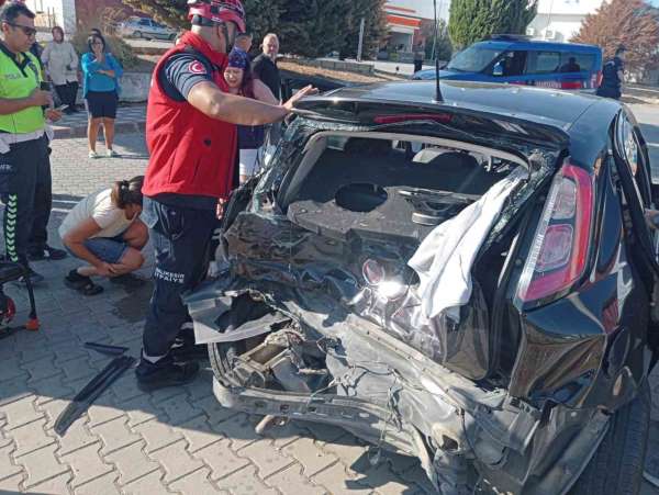 Balıkesir'de zincirleme trafik kazası: 4 yaralı