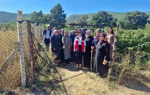 Aslanapa'da kadın çiftçiler için teknik gezi düzenlendi