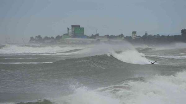 Karadeniz hırçınlaştı