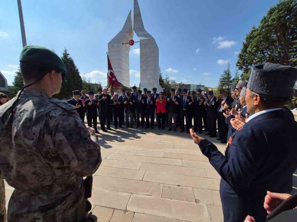 Eskişehir'de gaziler ve şehit yakınlarından şehitlik ziyareti