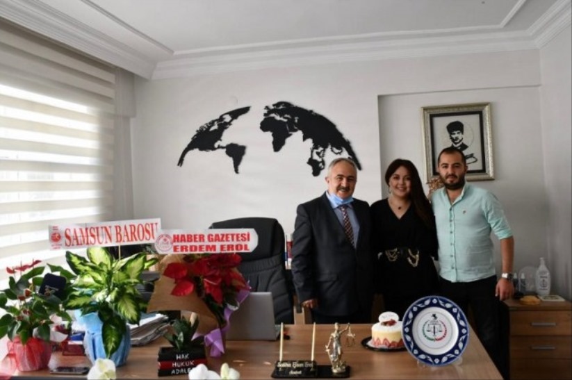 Samsun'da genç Avukat Saliha Efsun Erol, bürosunu açtı