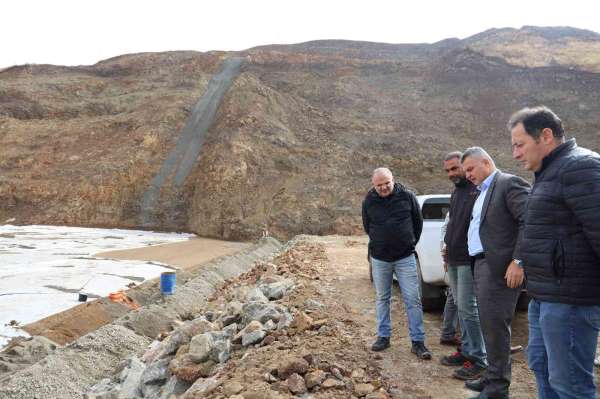 Bölge Müdürü Yavuz, Narman Şehitler Barajı'nda incelemelerde bulundu - Erzurum haber