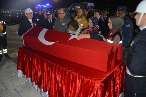 Şehit Baybörü'nün naaşı Ankara'ya uğurlandı - Balıkesir haber