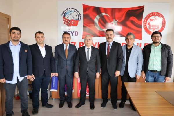 Sivas Valisi Yılmaz Şimşek TSYD Sivas Şubesi'ni ziyaret etti - Sivas haber