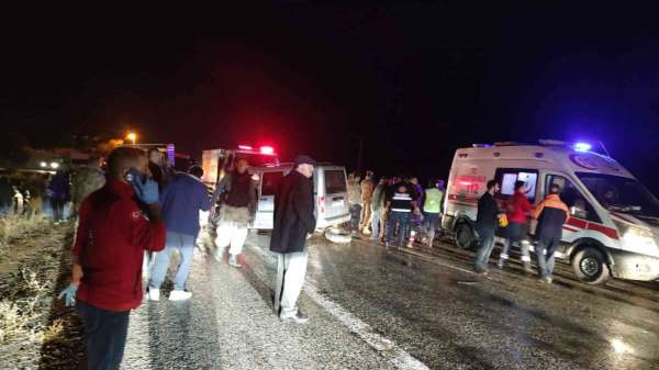 Tatvan-Hizan karayolunda trafik kazası: 1 ölü, 4 yaralı - Bitlis haber
