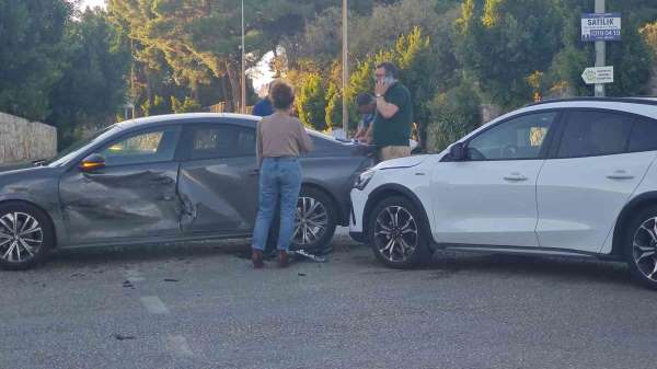 Ünlü oyuncu Esra Akkaya Bodrum'da kaza yaptı