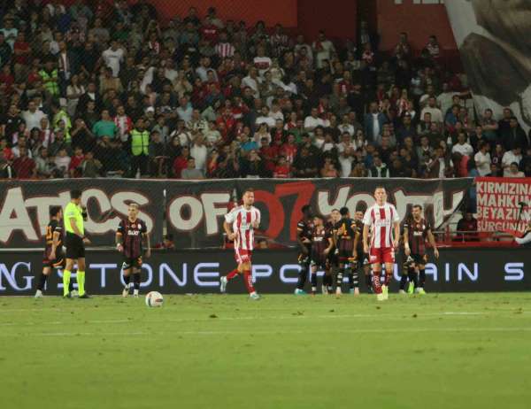 Trendyol Süper Lig: Antalyaspor: 0 - Galatasaray: 1