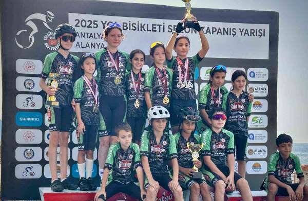 Akhisarlı pedallar Alanya'da zirveye tırmandı