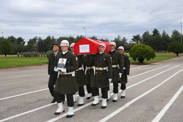 Balıkesir'deki silahlı saldırıda yaşamını yitiren uzman çavuş için askeri tören düzenlendi
