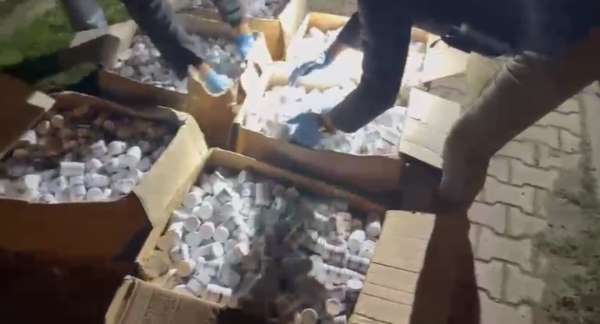 Samsun'da tırdan 153 bin adet uyuşturucu hap çıktı