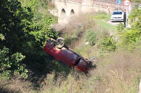 Amasya'da minibüs dereye uçtu: 9 yaralı