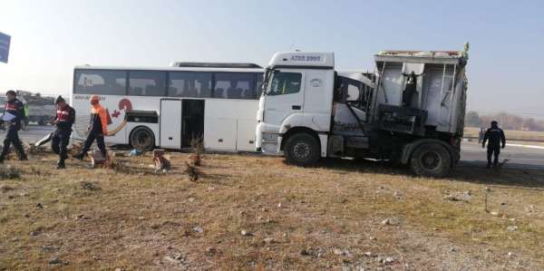 Afyonkarahisar'daki otobüs kazasının nedeni yoğun sis 