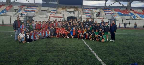 Akyazı'da futbol turnuvası düzenlendi - Sakarya haber