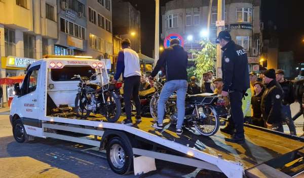 Samsun'da uyuşturucu madde ve çalıntı motosiklet ele geçirildi - Samsun haber